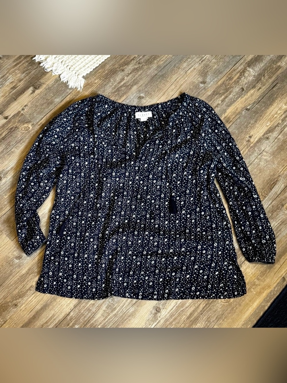 Velvet by Graham and Spencer peasant blouse